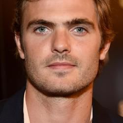 Foto de Alex Roe