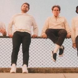 Fade Away - Stuck Out - LETRAS.MUS.BR