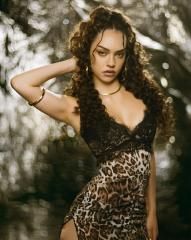 Gabriela (JULiA LEWiS Reggaeton Remix)