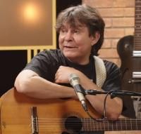 Muito Além do Fim (part. Paulinho Moska)