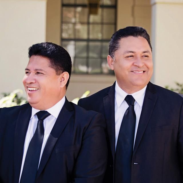 Hermanos Devia