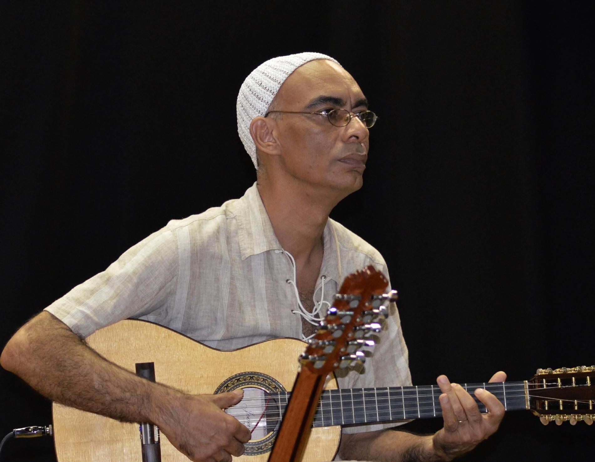 Zeca Collares