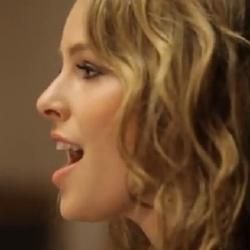 Foto de Bridgit Mendler