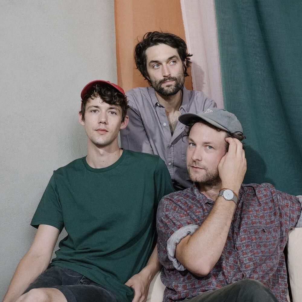 Tom's Diner (feat. Giant Rooks): traduction française de AnnenMayKantereit