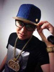 No Talentinho (part. MC Loma e As Gêmeas Lacração)