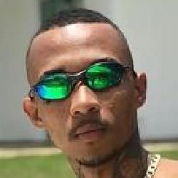 Foto de MC L da Vinte