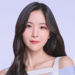 Foto de Cho Hyunyoung