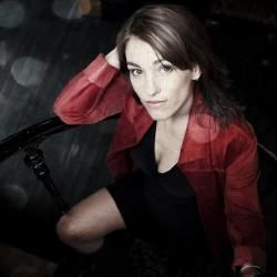 Foto de Amy Jo Johnson