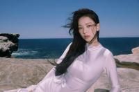 Hot & Cold (온도차) (feat. KAI, SEULGI & JENO)