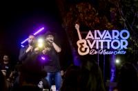 Truco (part. Clayton & Romário)