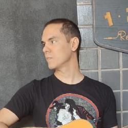 Photo of Alvaro Dutra