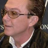 SOMEONE (EN ESPAÑOL) - David Cassidy - LETRAS.COM