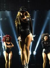 JA ARA E (feat. Burna Boy)