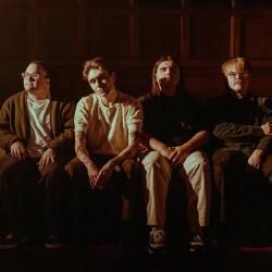 Foto de Arm's Length