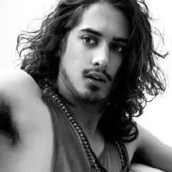 Foto de Avan Jogia