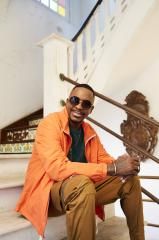 Em Qualquer Cama (part. Péricles)