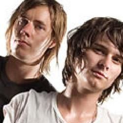 Foto de The Academy Is...