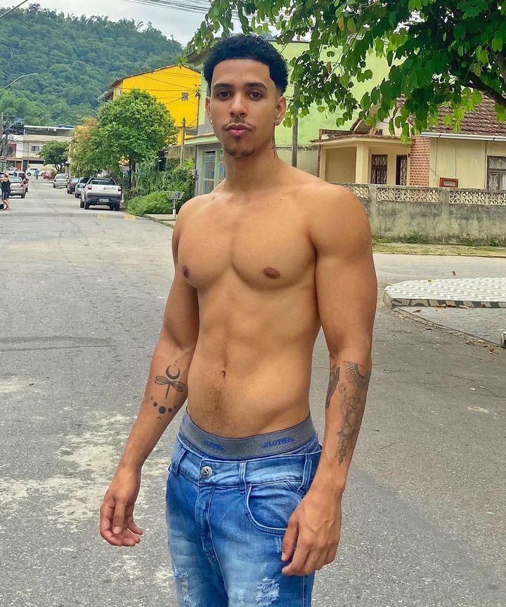 Thiago Pantaleão fotos (47 fotos) - LETRAS.MUS.BR