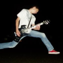 Foto de Kneeling On Roses