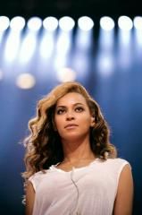 Bow Down / I Been On