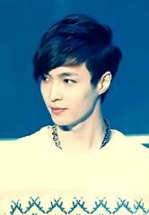 Lay Zhang