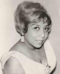 Etta Jones