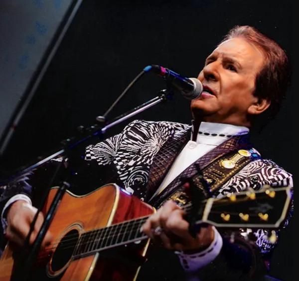 Tommy Cash