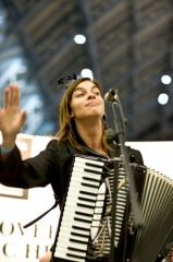 Molotov Jukebox