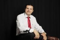 Cantor Ailton Belem