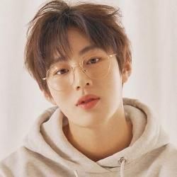 Foto de HA SUNG WOON