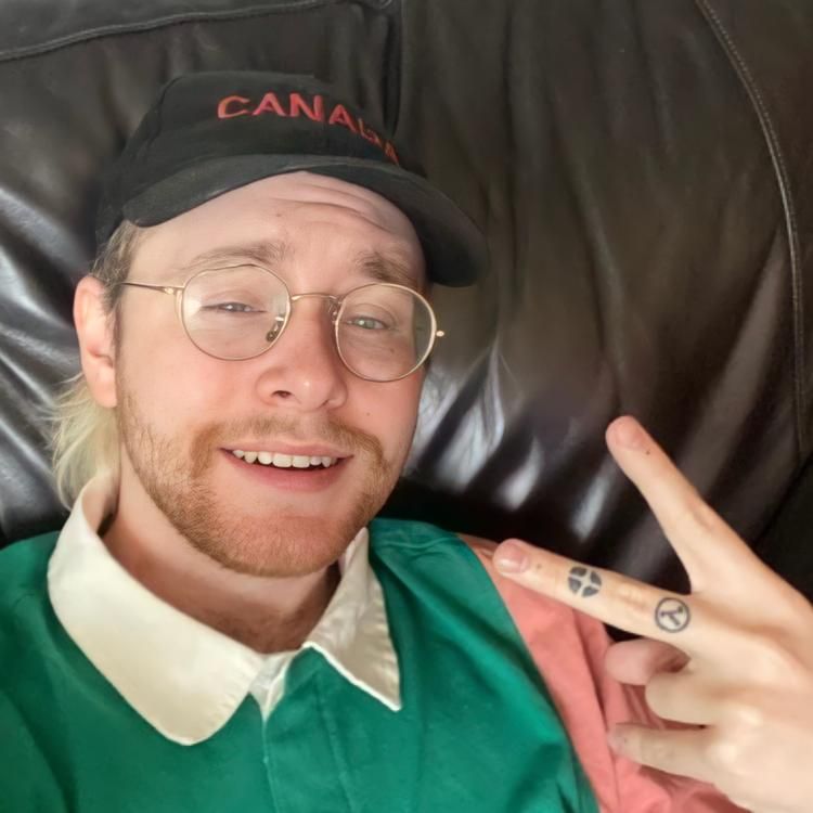 Freddie Dredd fotos (2 fotos) LETRAS.MUS.BR