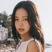 JENNIE