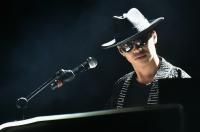 Zhu