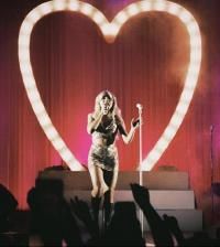 Alien (feat. Jonas Blue)