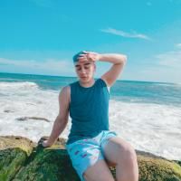Abril (Outro)