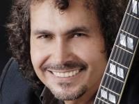 Cris Lobo