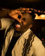 Bentley (Remix) (part. Young Martino y Manuel Turizo)