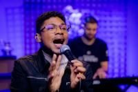 Alegria Vem Pela Manhã