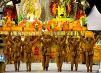 Samba-enredo 2002 - História, Cultura, Progressos Mil; Uberlândia Faz Pulsar o Coração do Brasil