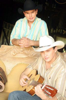 Adriano Reis & Adriel