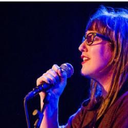 Photo of Carrie Akre