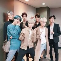 Give Me More (Un Poco Mas)